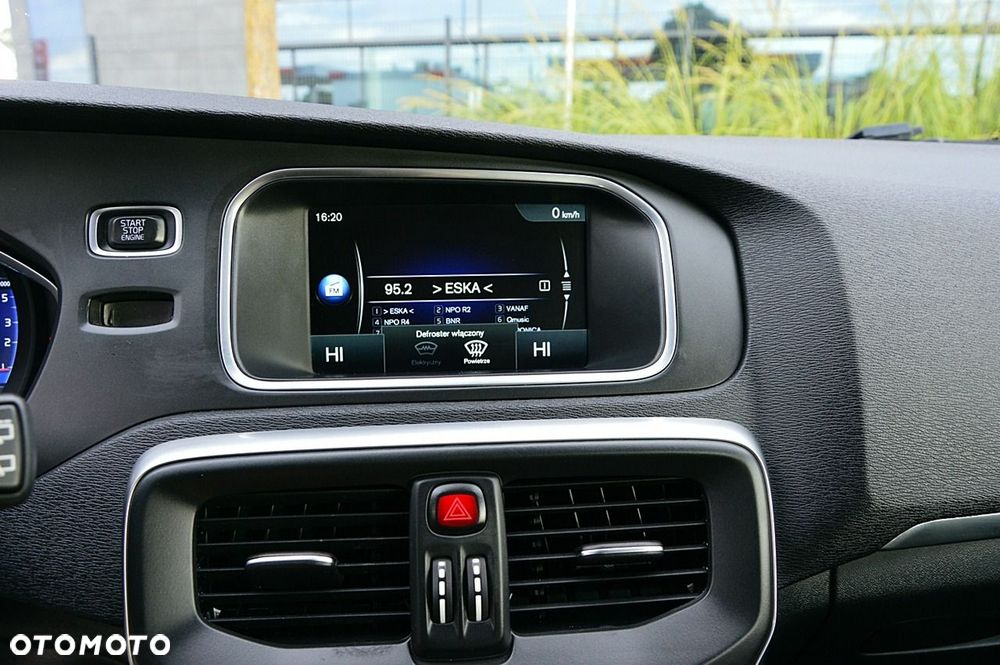 Volvo V40 D2 Drive-E R-Design Kinetic - 40