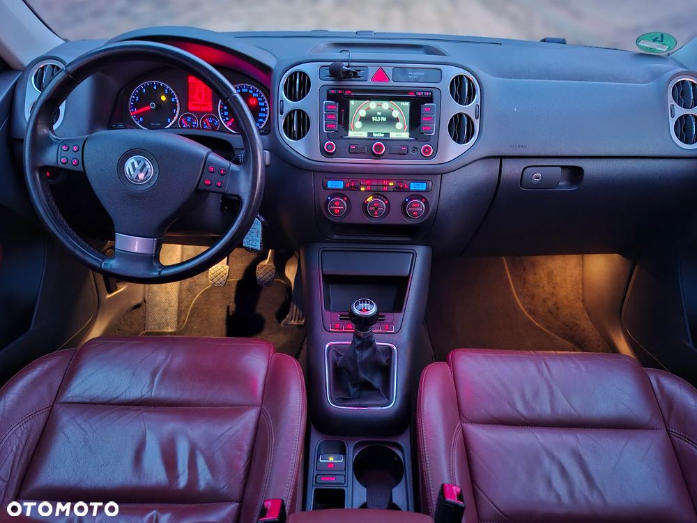 Volkswagen Tiguan 1.4 TSI BlueMotion Technology Sport & Style - 9