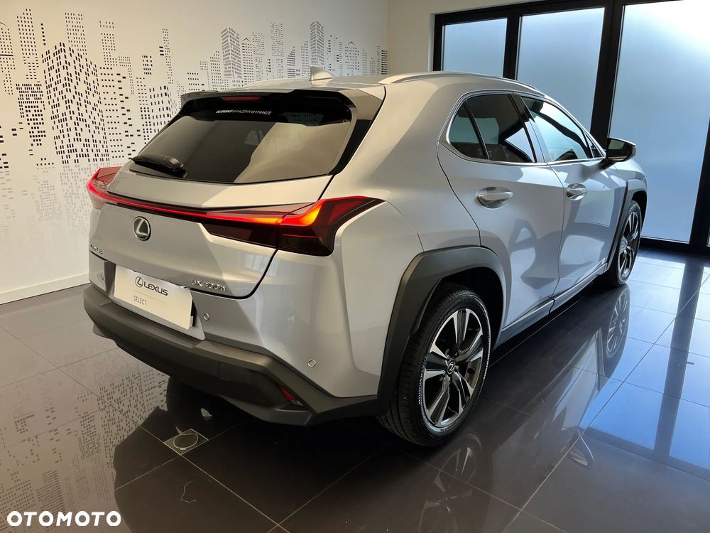 Lexus UX 300h Business - 7