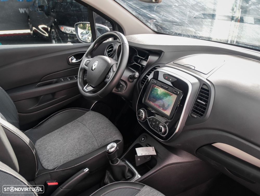 Renault Captur 0.9 TCE Exclusive - 24