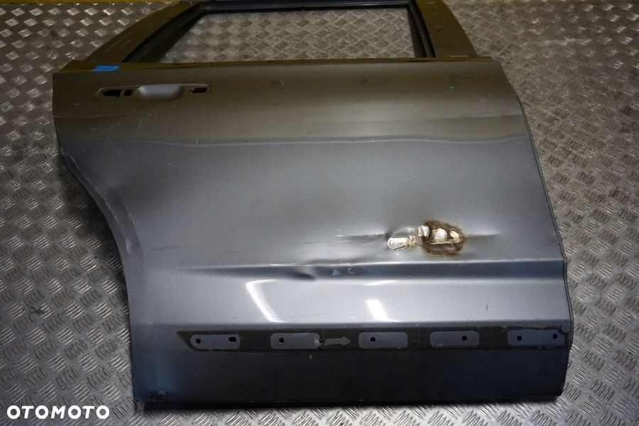 GMC CHEVROLET YUKON TAHOE 2021 - 2024 Drzwi Tył Prawe Tylne USA - 10