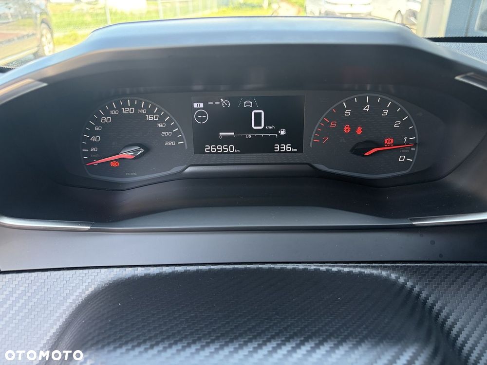 Peugeot 208 - 14