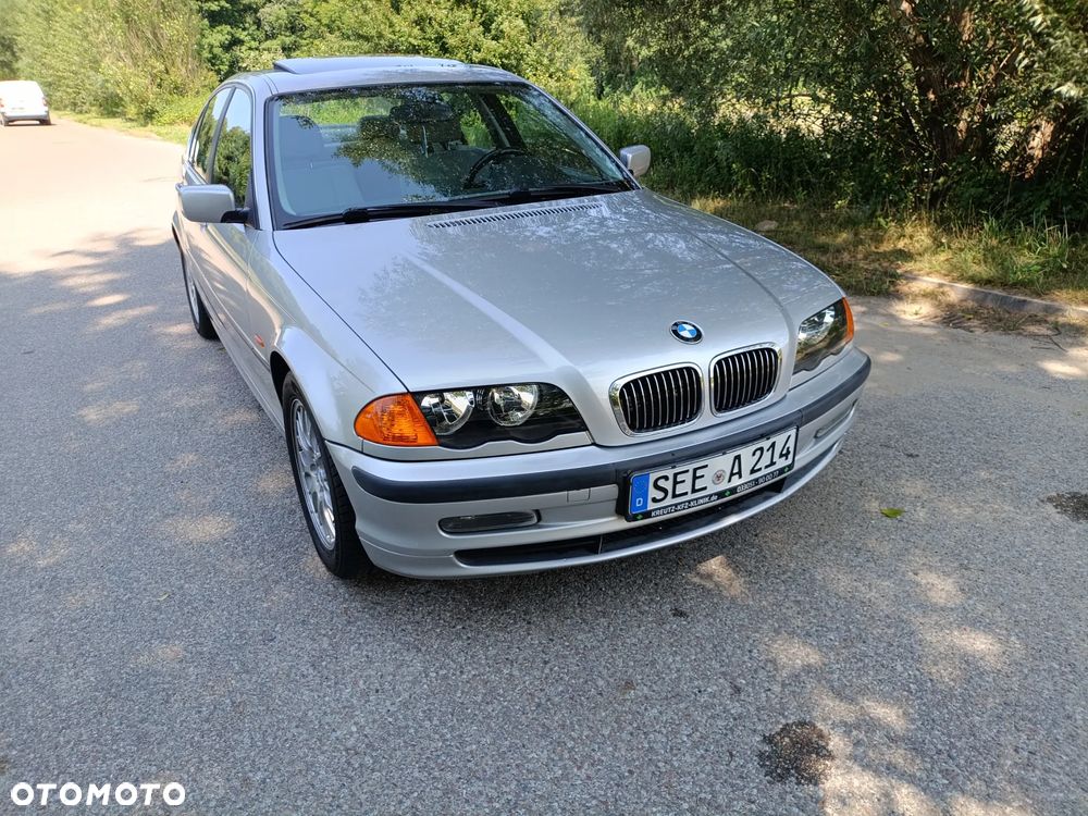 BMW Seria 3 - 18