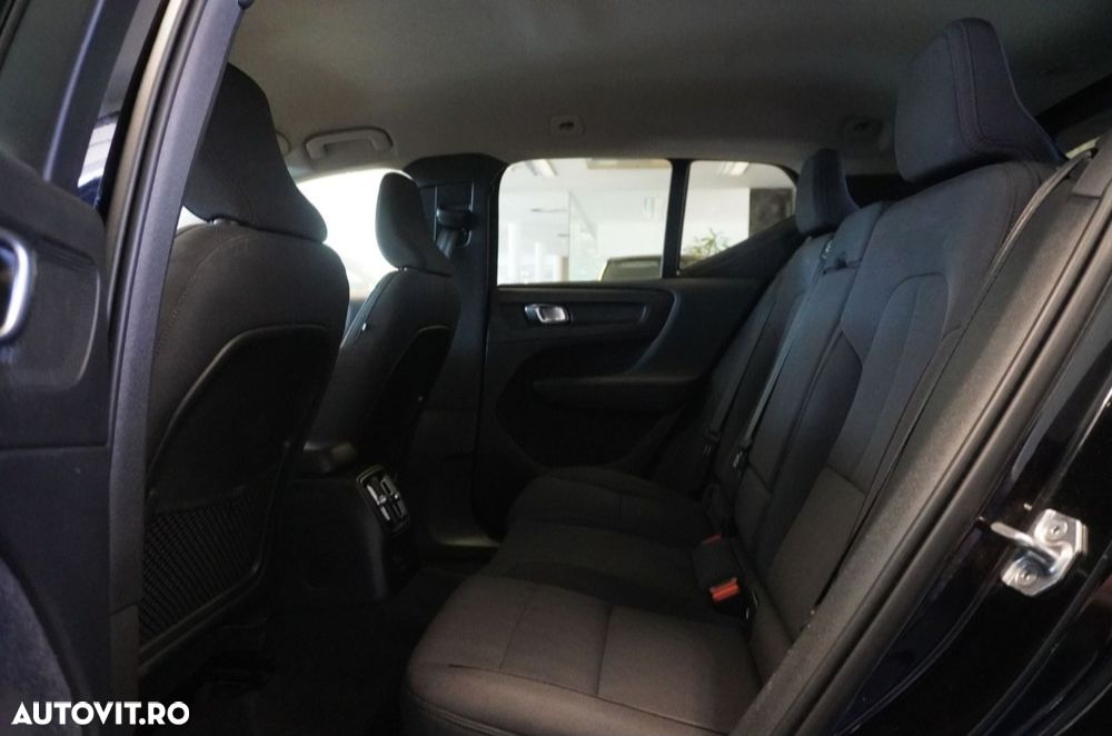 Volvo XC 40 T2 AT8 Momentum - 17