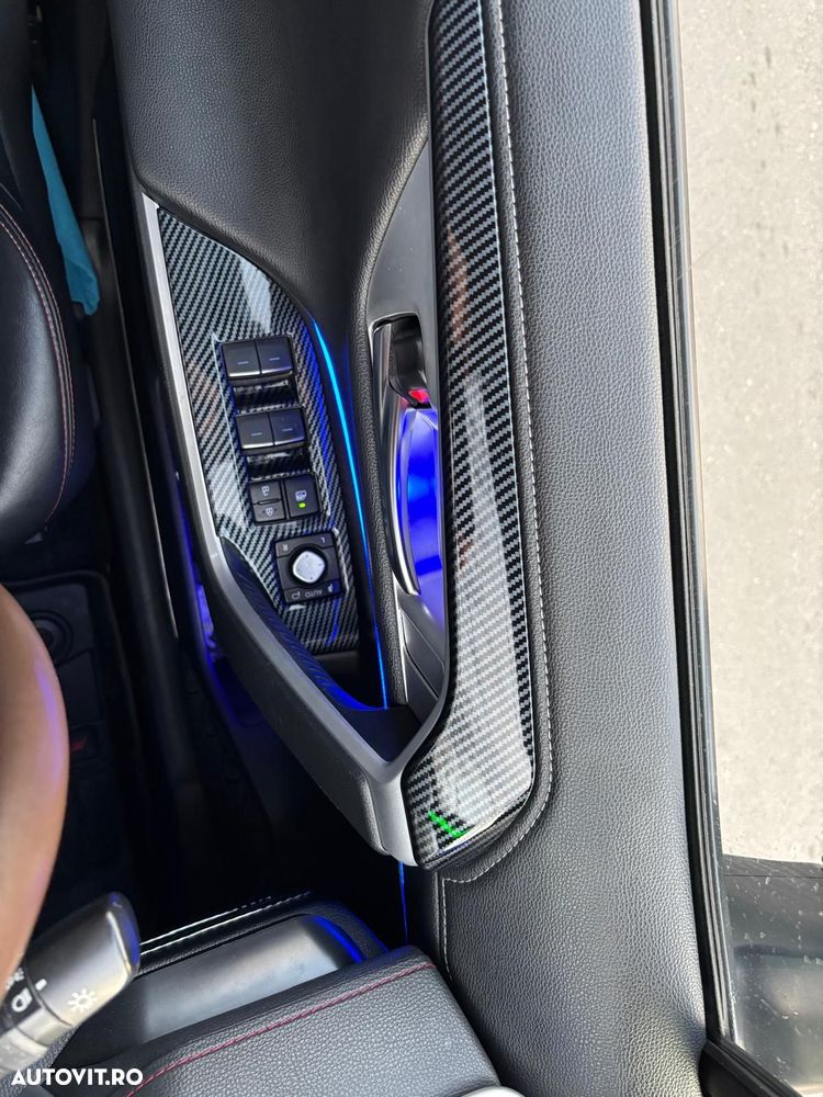 Suzuki Across 2.5 PHEV Luxus - 17