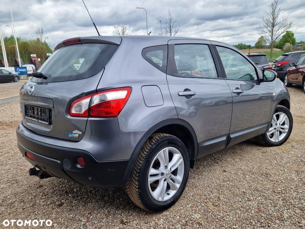 Nissan Qashqai - 2
