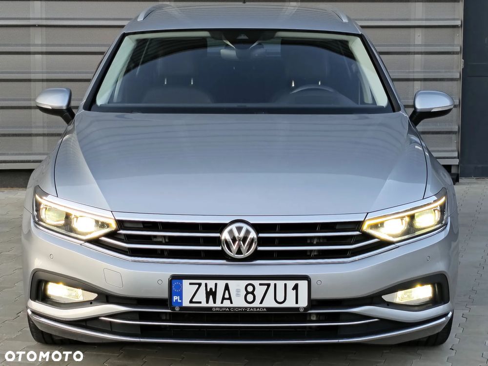 Volkswagen Passat 2.0 TDI Elegance DSG - 28