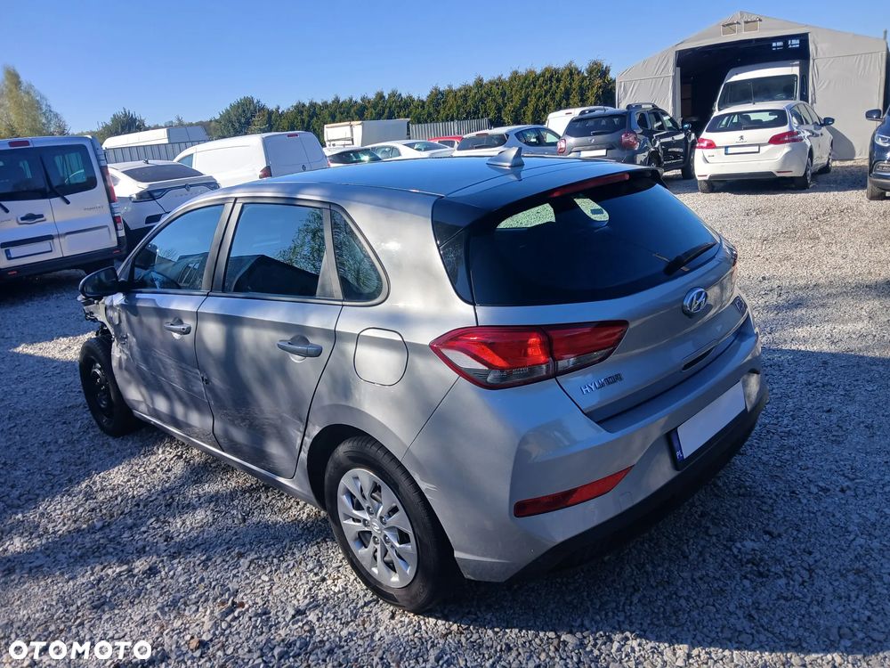 Hyundai i30 1.5 DPI Comfort - 17