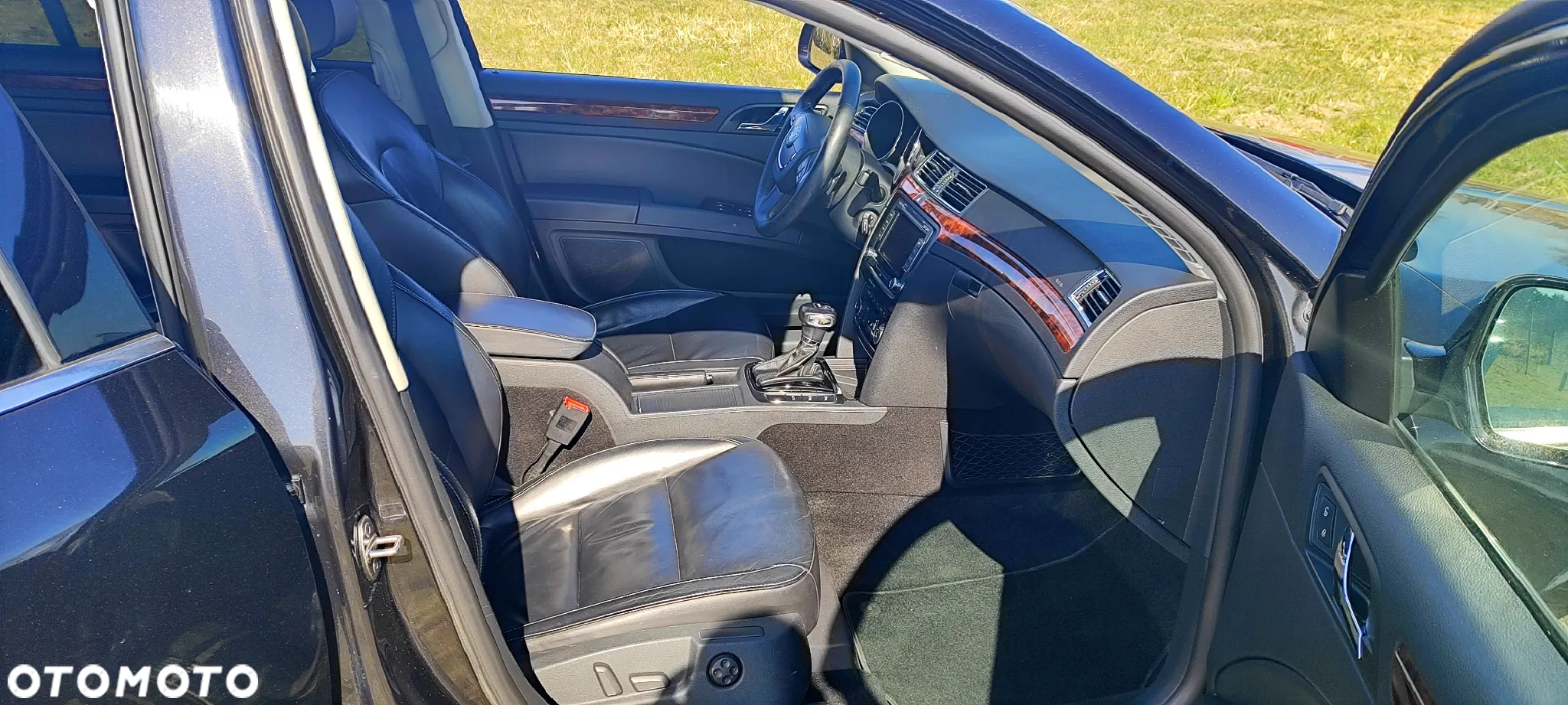 Skoda Superb 2.0 TDI Elegance DSG - 26