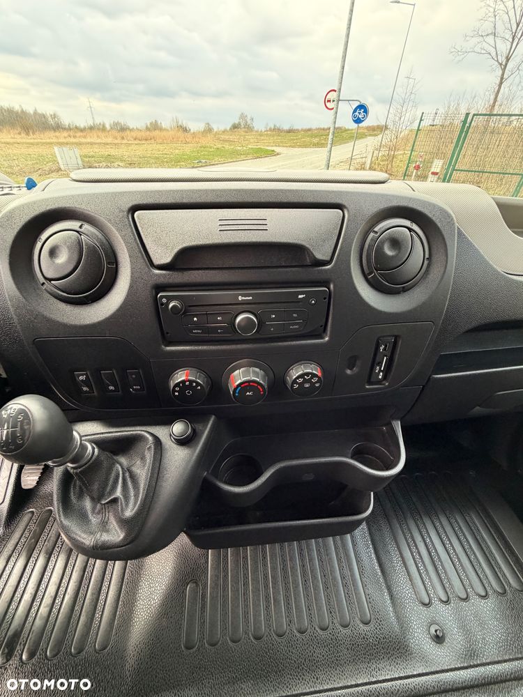 Renault Master - 15