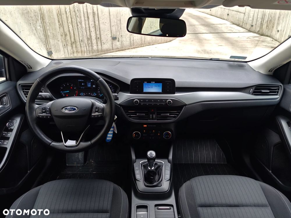 Ford Focus 1.0 EcoBoost Trend Edition Business - 5