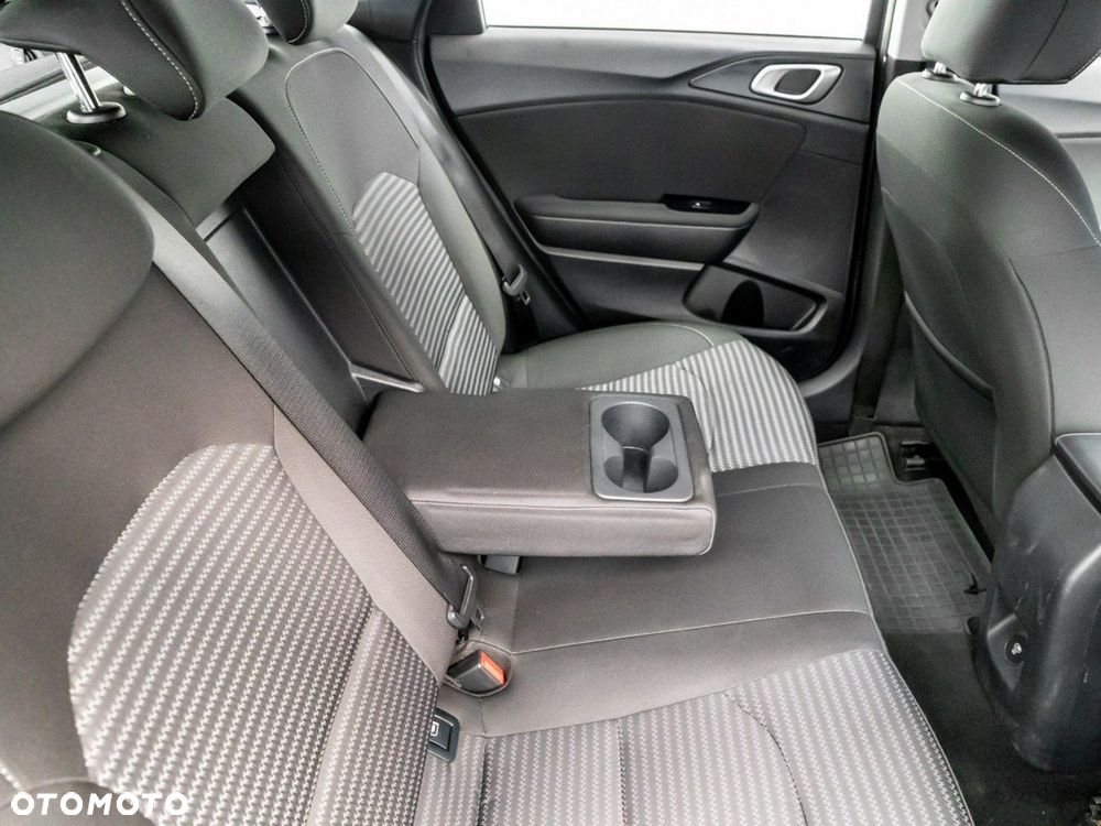 Kia Ceed 1.5 T-GDI M DCT - 15