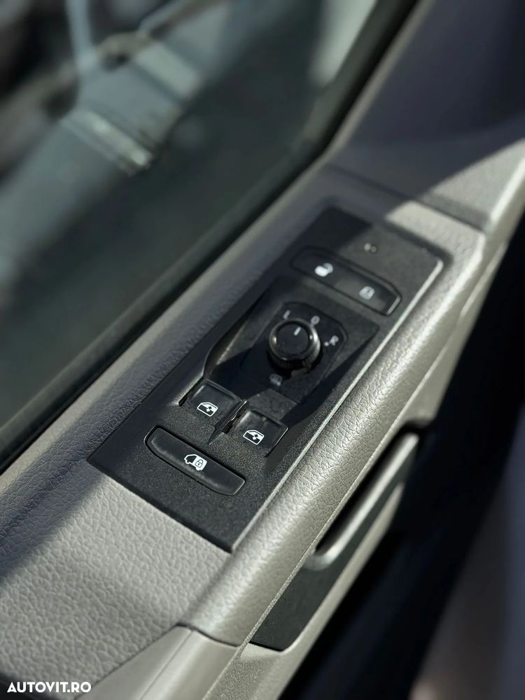 Volkswagen Transporter Sasiu CD T6.1 2.0 TDI 81 kW LR - 34