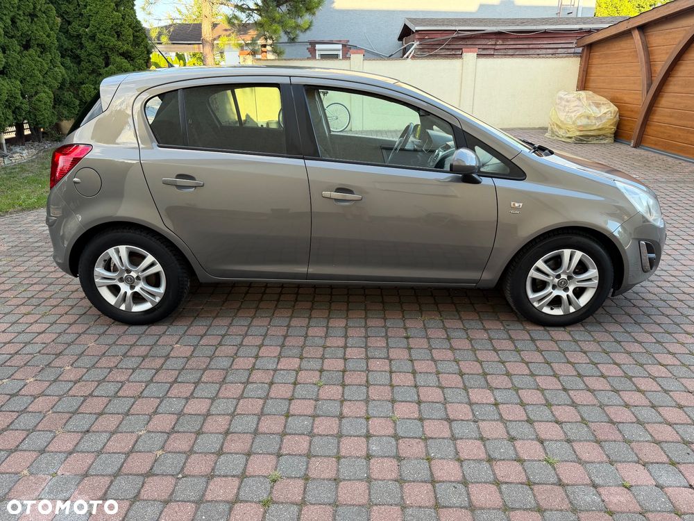 Opel Corsa 1.4 16V Satellite - 5
