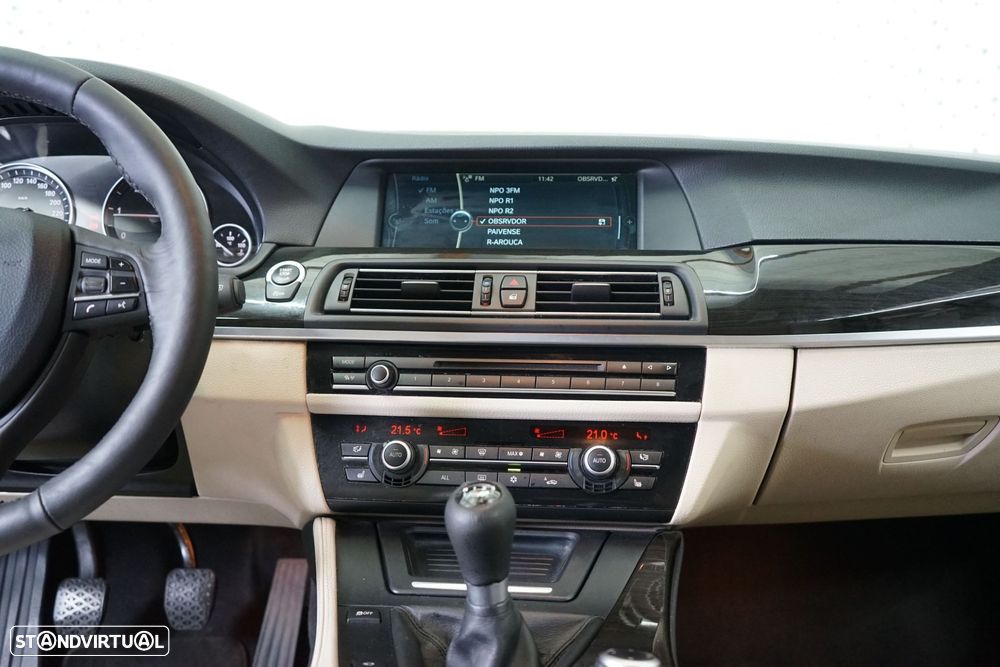 BMW 520 d Line Luxury - 32