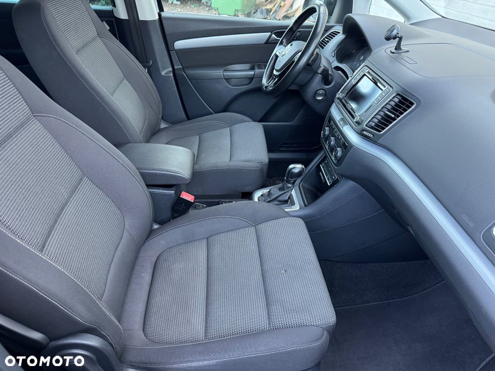 Volkswagen Sharan 2.0 TDI DSG (BlueMotion Technology) Highline - 16