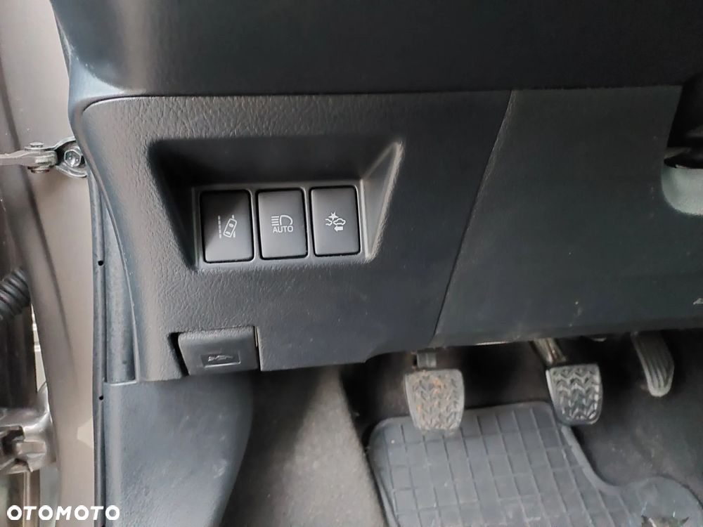 Toyota Yaris 1.5 Premium - 20