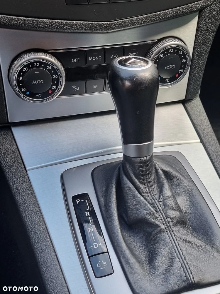 Mercedes-Benz Klasa C 180 Kompressor Automatik Avantgarde - 33