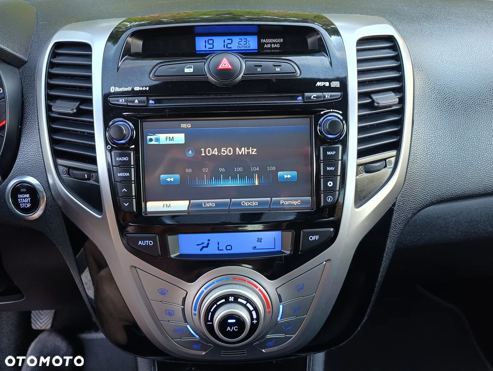Hyundai ix20 1.6 Premium - 21