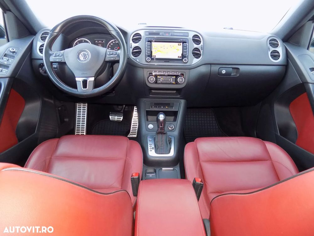 Volkswagen Tiguan 2.0 TDI DPF 4Motion BlueMotion Technology DSG Sport & Style - 11