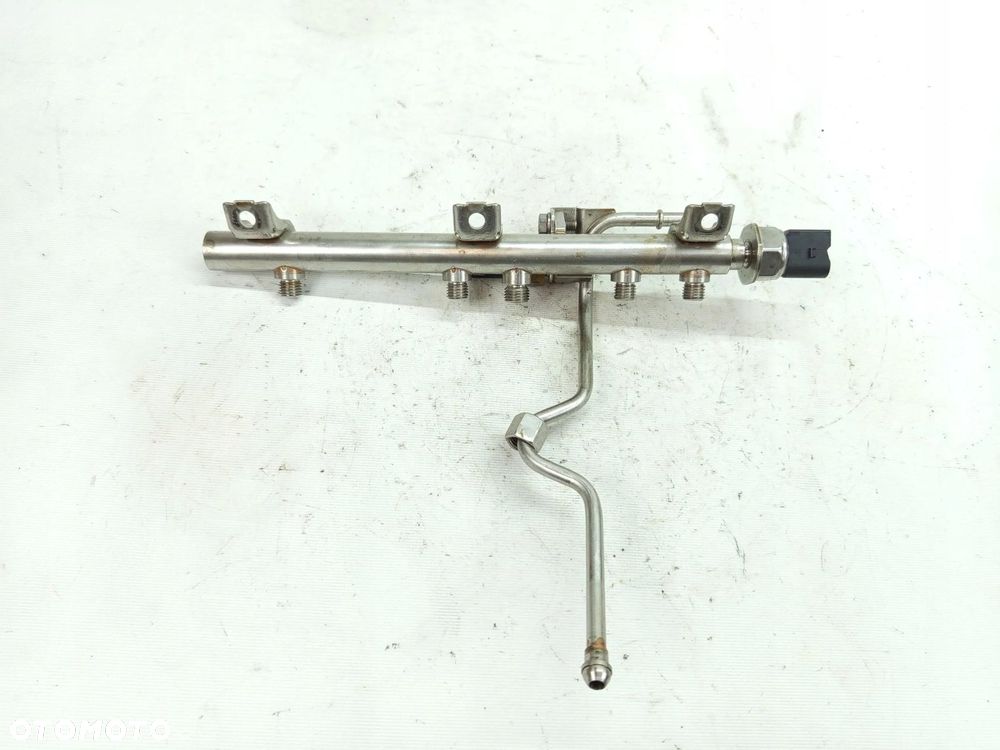 LISTWA WTRYSKOWA BMW E90 E80 E60 2.0 N43 7562474 - 1