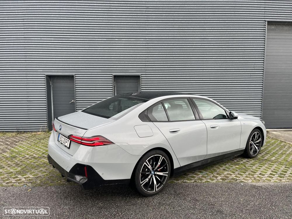 BMW 530 e Pack Desportivo M Pro - 36