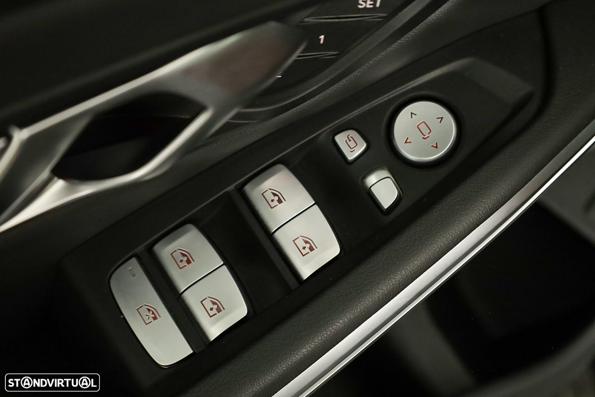 BMW M3 Competition xDrive - 27