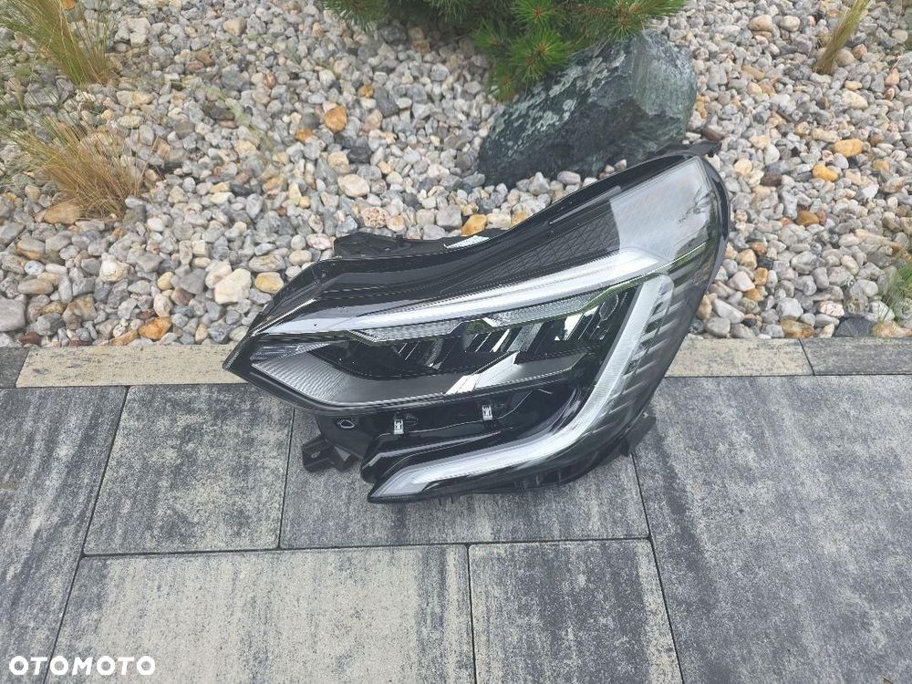 RENAULT CAPTUR 2 II Lampa lewa Kompletna Full Led 260600666R Długi Led - 2