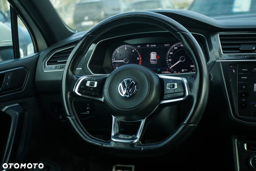 Volkswagen Tiguan 2.0 TDI SCR 4MotION DSG R-Line - 28