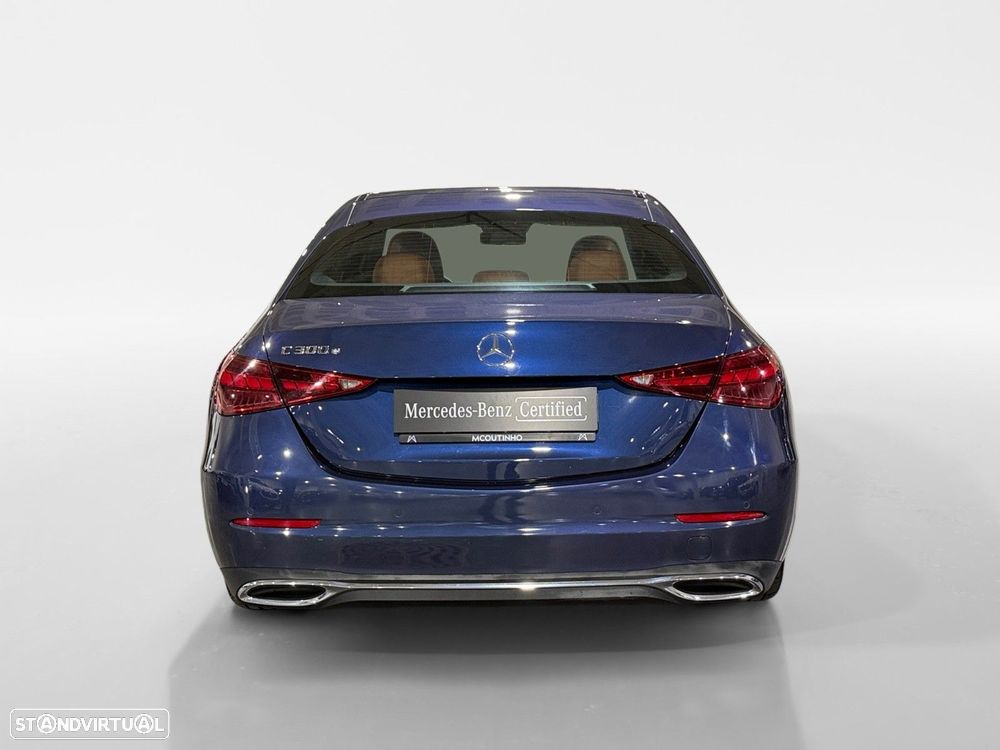 Mercedes-Benz C 300 e Avantgarde - 4