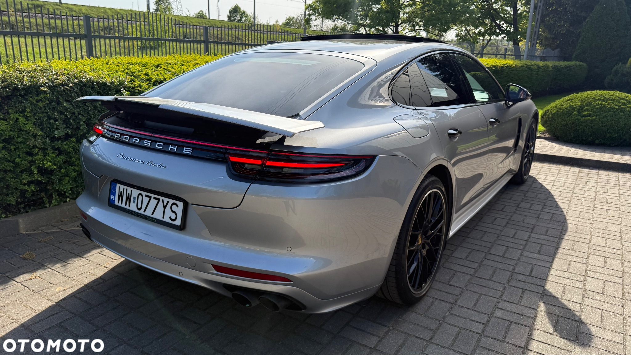 Porsche Panamera Turbo - 23