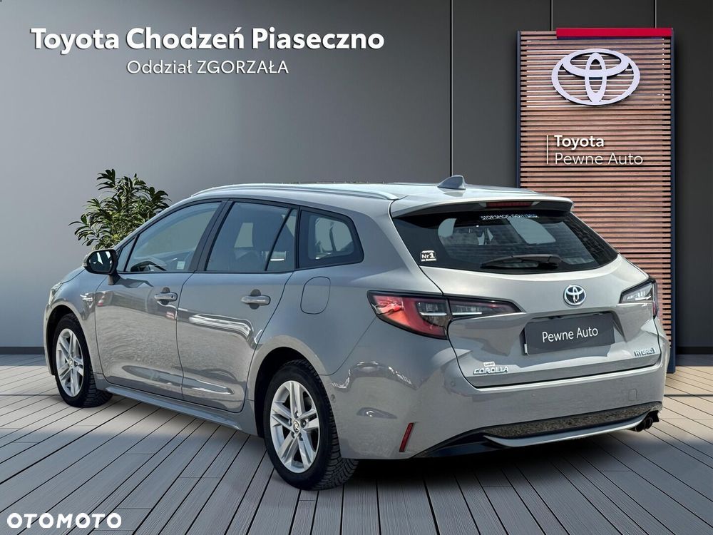 Toyota Corolla 2.0 Hybrid Comfort - 4