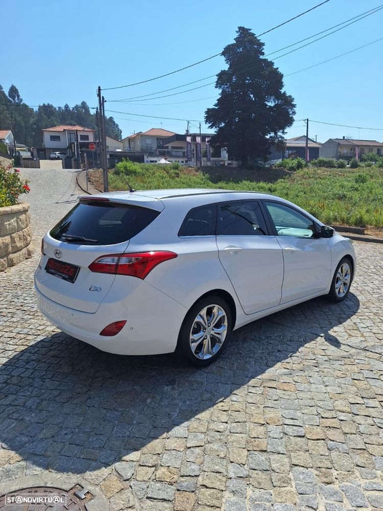 Hyundai i30 SW 1.6 CRDi Style J17 - 5