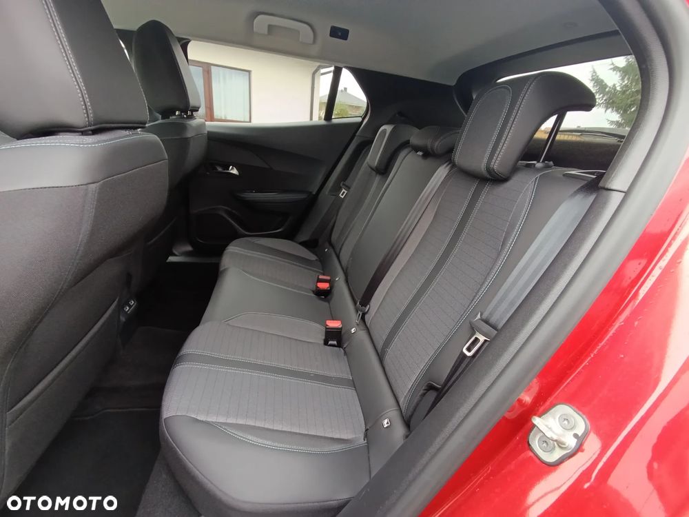 Peugeot 2008 BlueHDi 130 Allure S&S EAT8 - 25