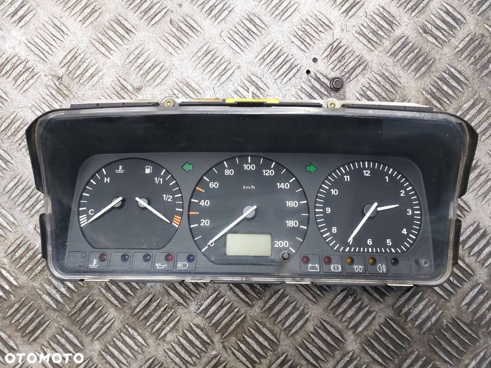 LICZNIK ZEGARY VOLKSWAGEN TRANSPORTER T4 VW T4 2.4 D7D0919850H - 1