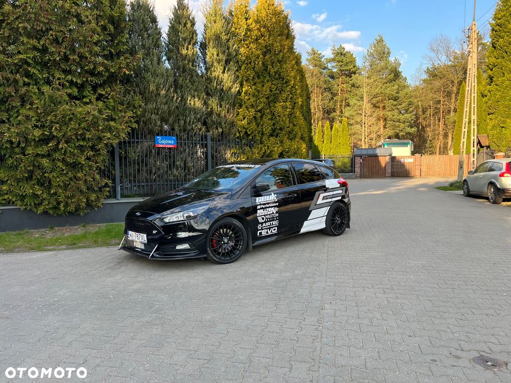 Ford Focus 2.0 TDCi ST - 20