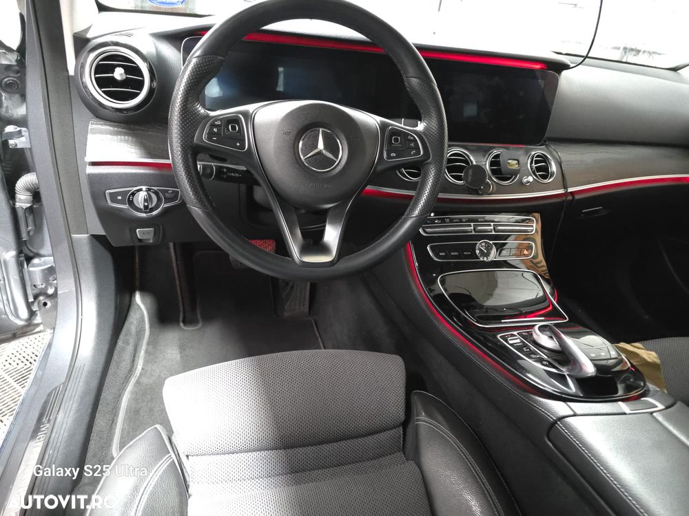 Mercedes-Benz E 220 d Aut. - 12