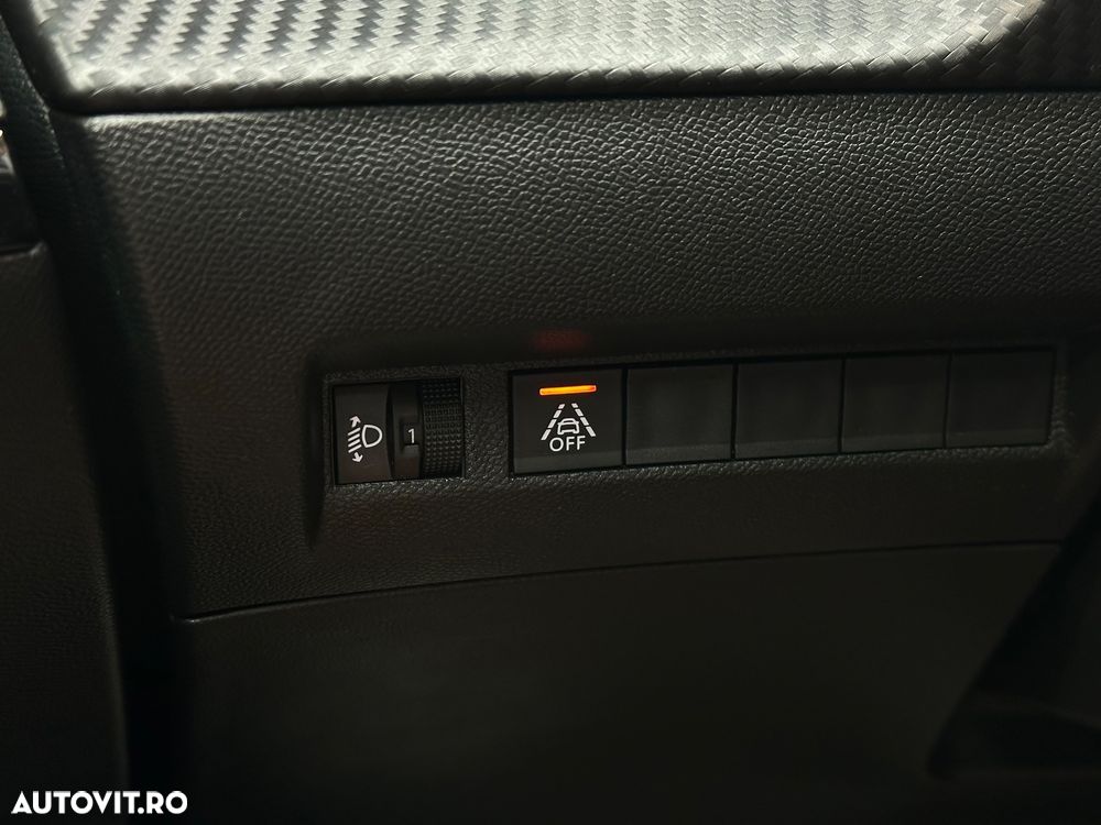 Peugeot 2008 PureTech 130 EAT8 Allure - 36