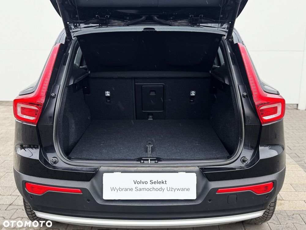 Volvo XC 40 - 32