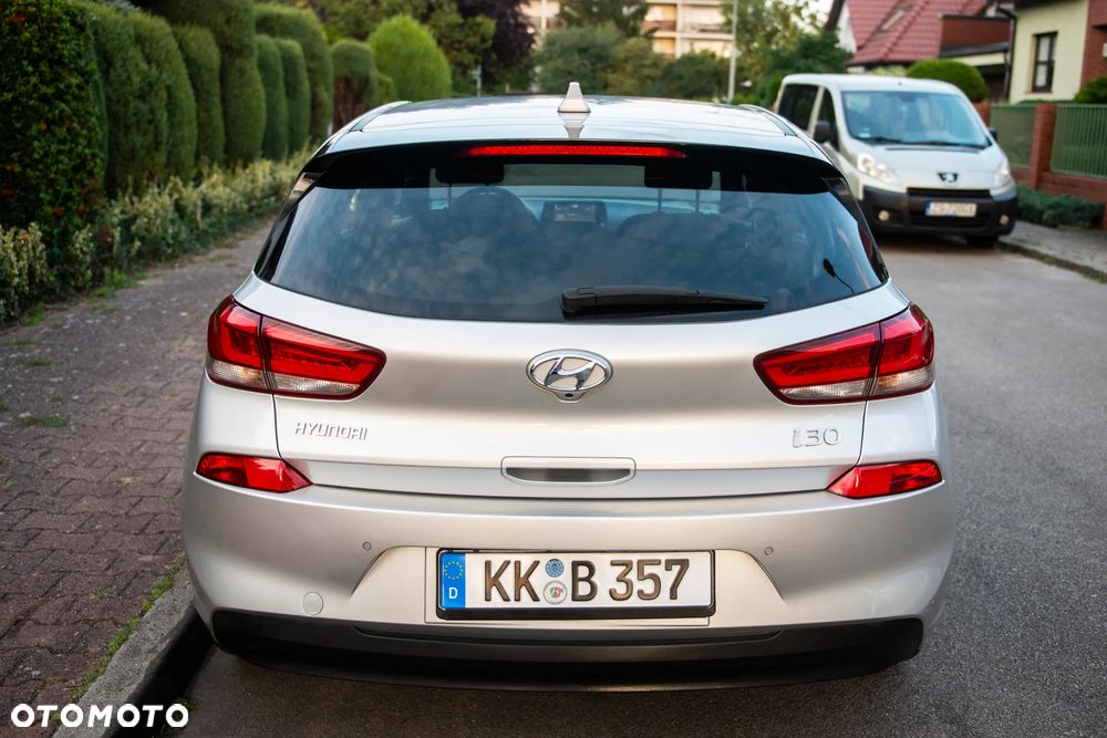 Hyundai i30 1.4 T-GDI YES - 6