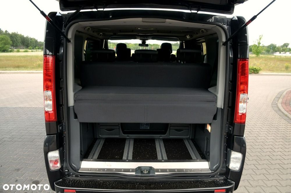 Renault Trafic - 11