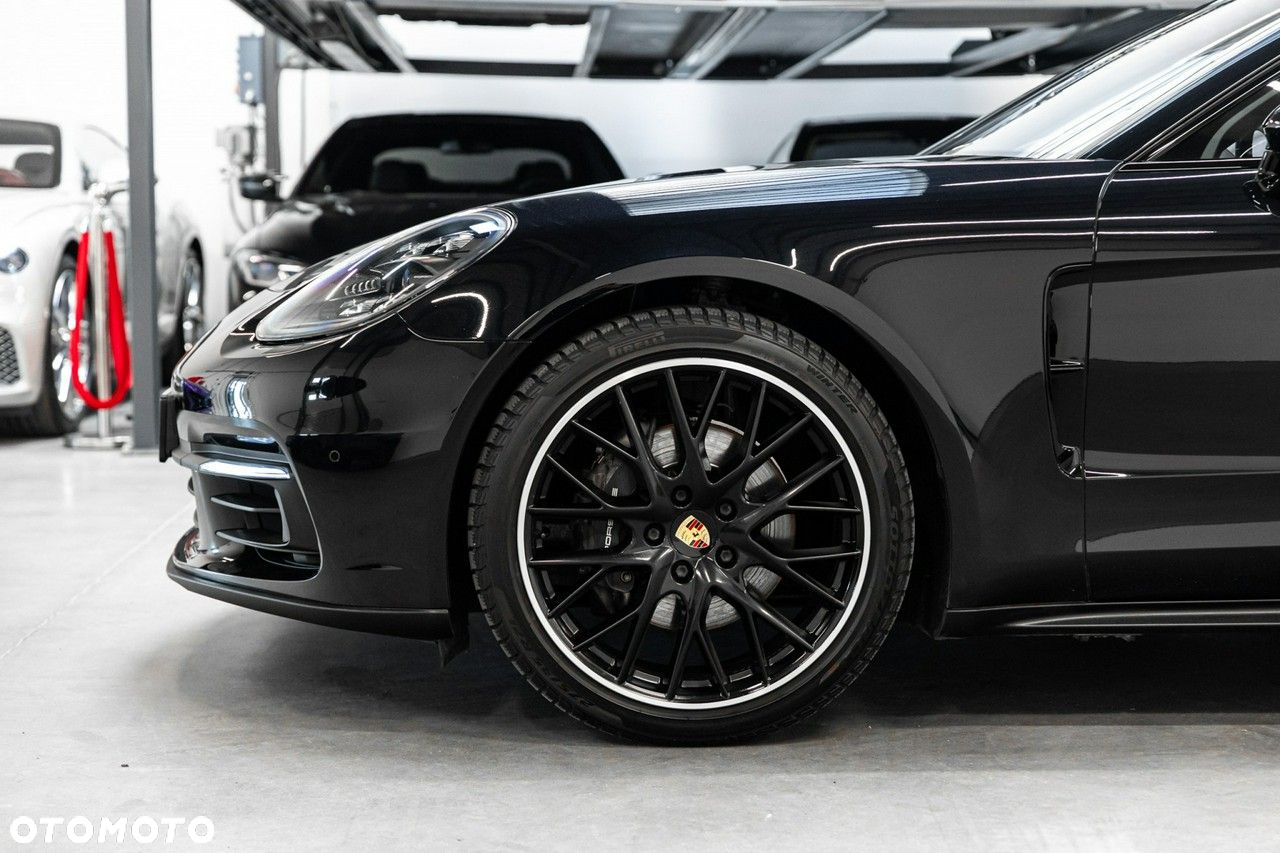 Porsche Panamera - 14