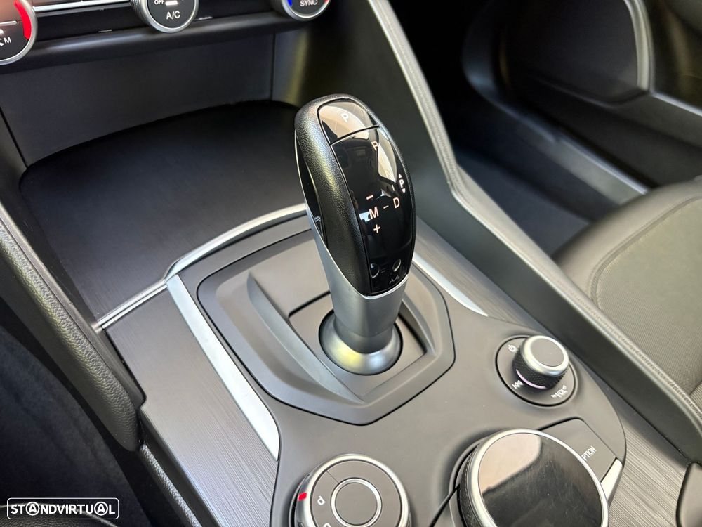 Alfa Romeo Giulia 2.2 D Super AT8 - 49