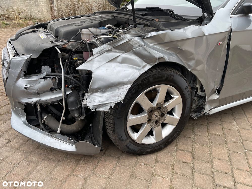 Audi A4 Limousine 2.0 TDI DPF quattro S line Sportpaket (plus) - 8