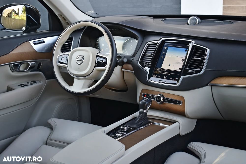 Volvo XC 90 D5 AWD Inscription - 12