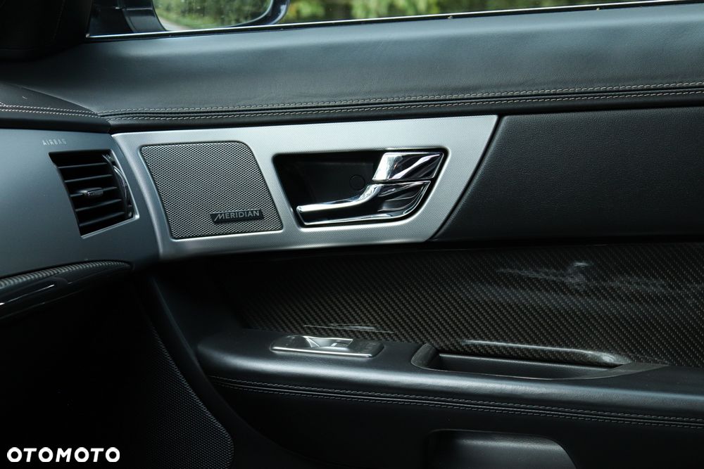 Jaguar XF 3.0 V6 D Portfolio - 13