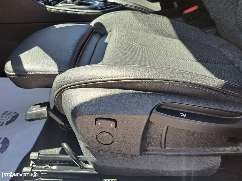 BMW 216 Gran Tourer d 7L Line Sport Auto - 30