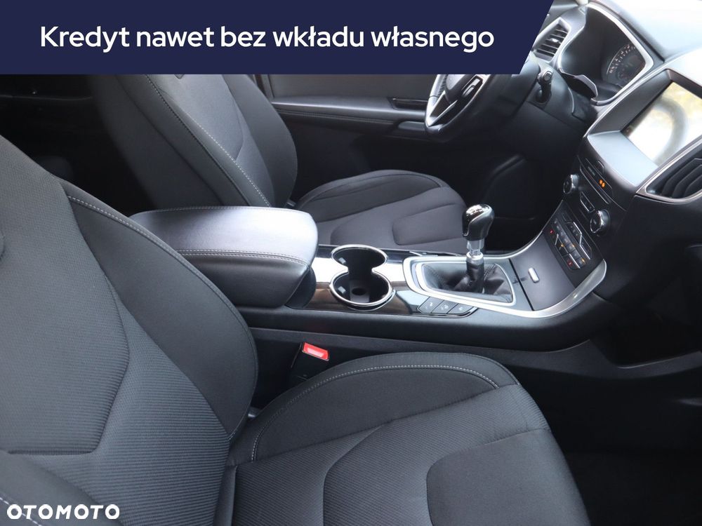 Ford S-Max - 11