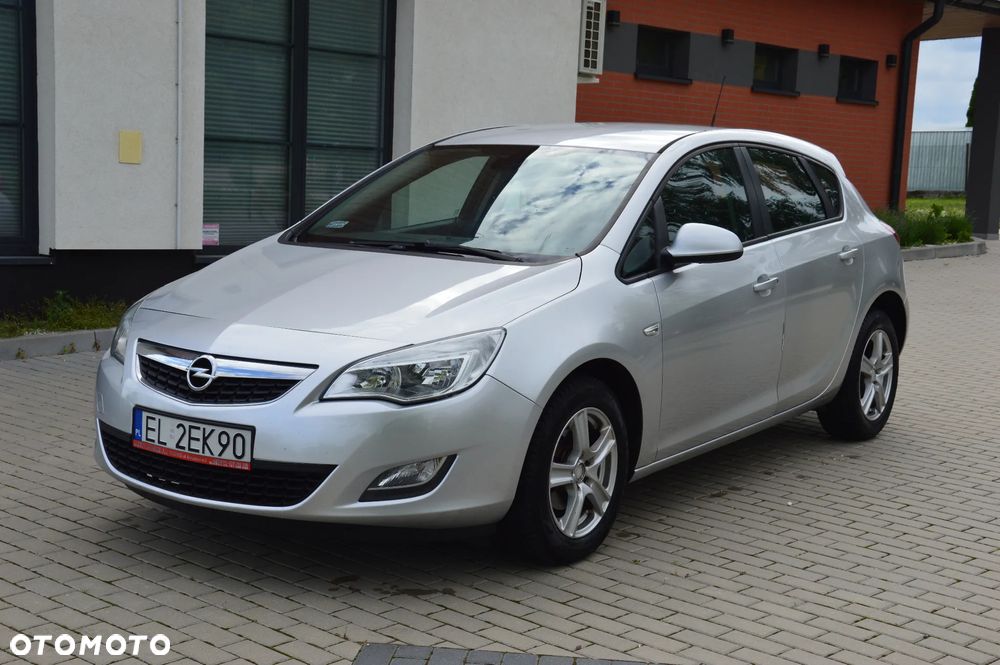 Opel Astra - 2