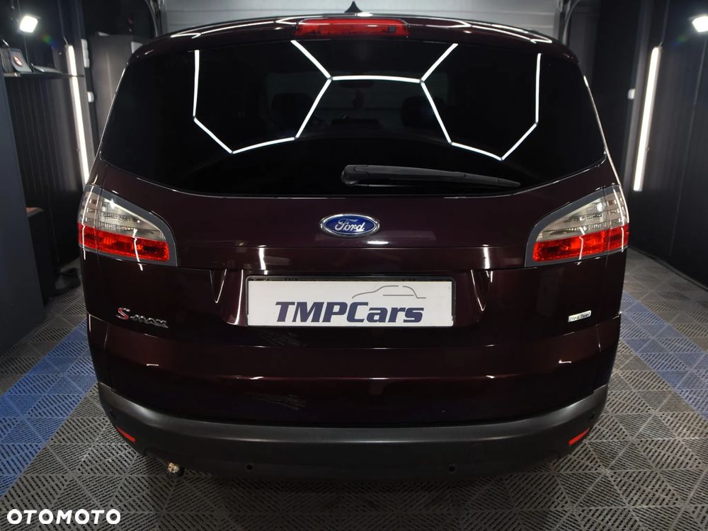 Ford S-Max - 13